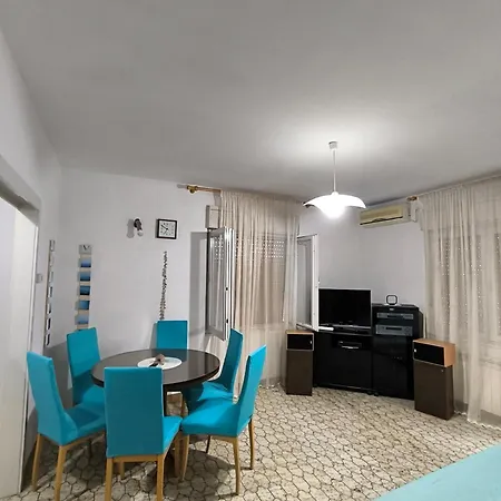 Mislav Apartment *