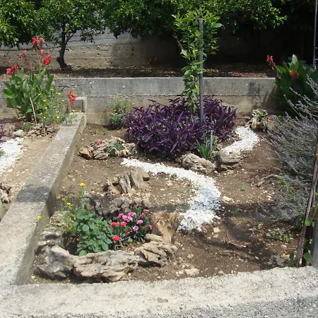 Mislav Apartmán Slatine